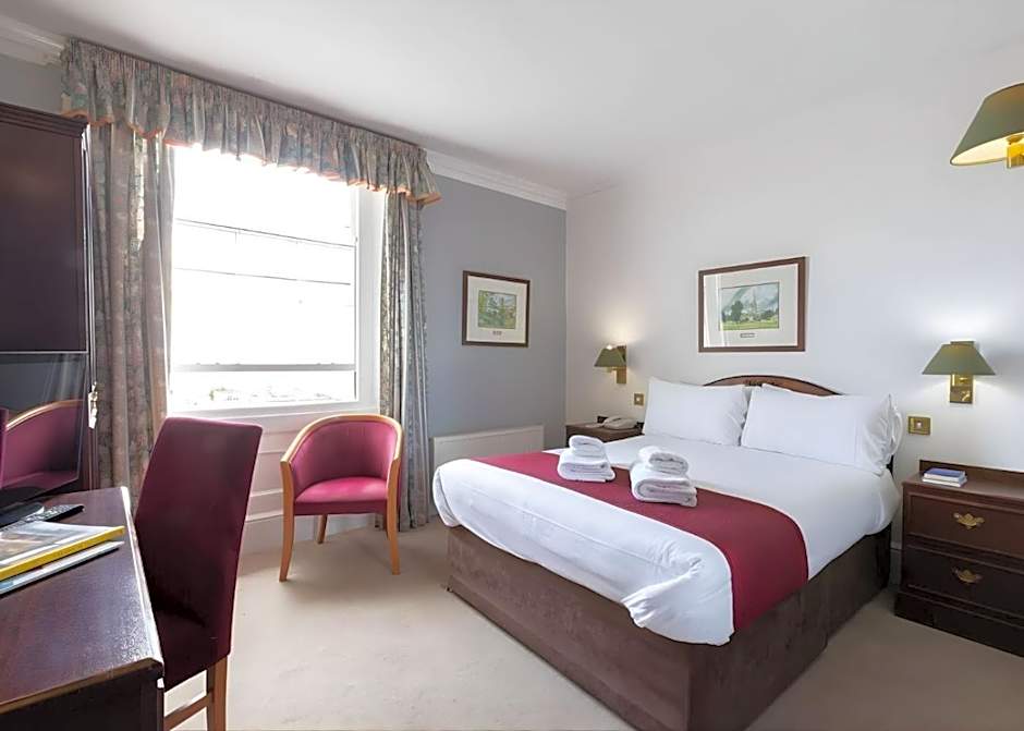 The Carlton Hotel