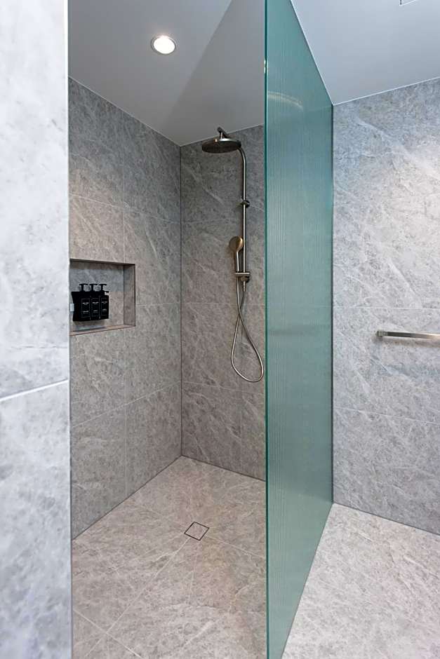 Bayside Geelong Hotel & Apartments, an Ascend Collection Hotel