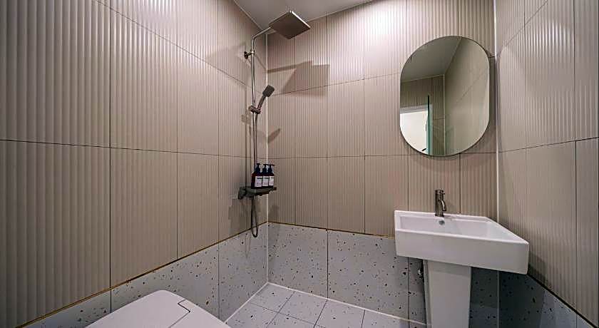 Incheon Unseodong DK Airport Hotel