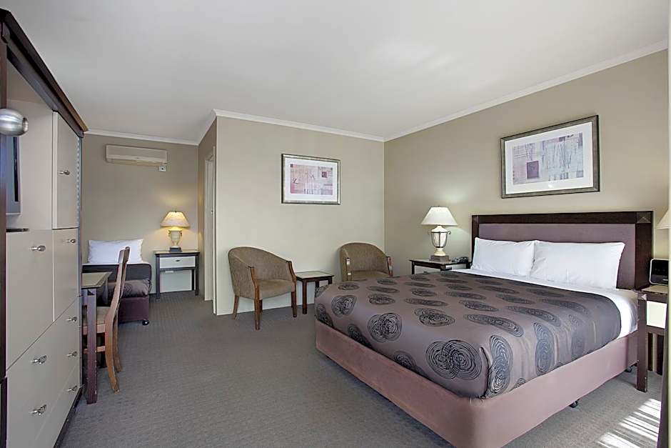 Comfort Inn On Raglan