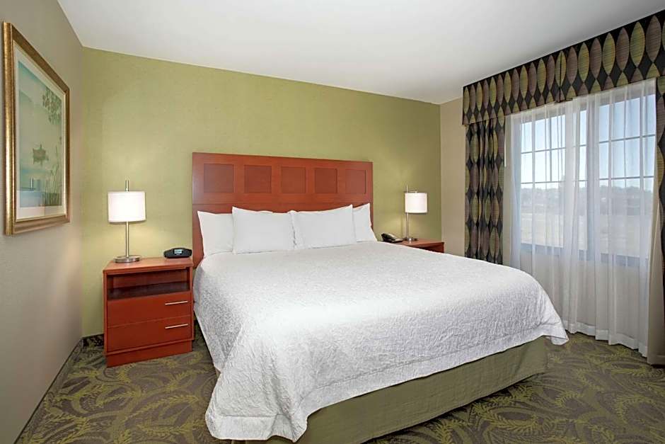 Hampton Inn By Hilton & Suites Astoria, Or