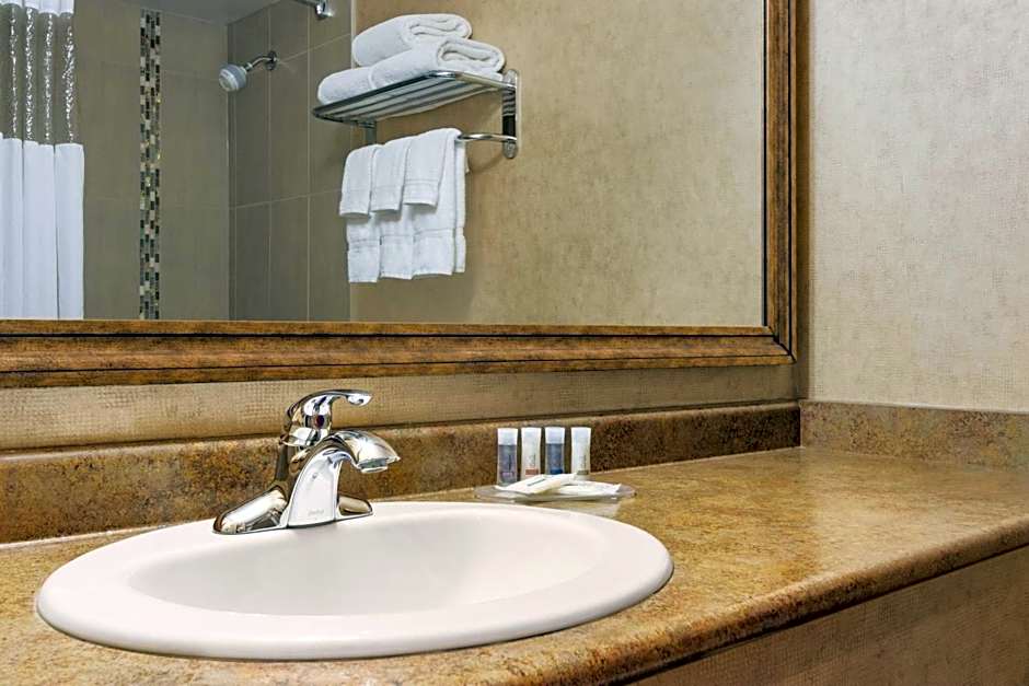 Days Inn & Conference Centre by Wyndham Cranbrook