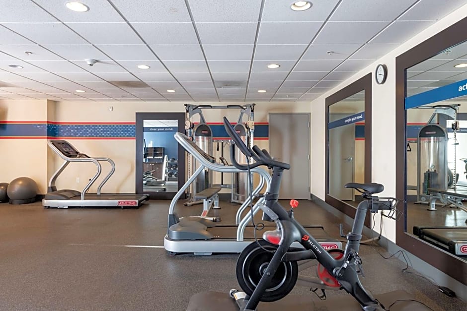 Hampton Inn By Hilton & Suites Pittsburg