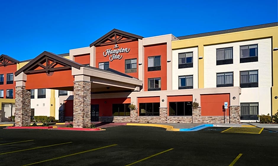Photo 1 of 16 of Hampton Inn Anchorage