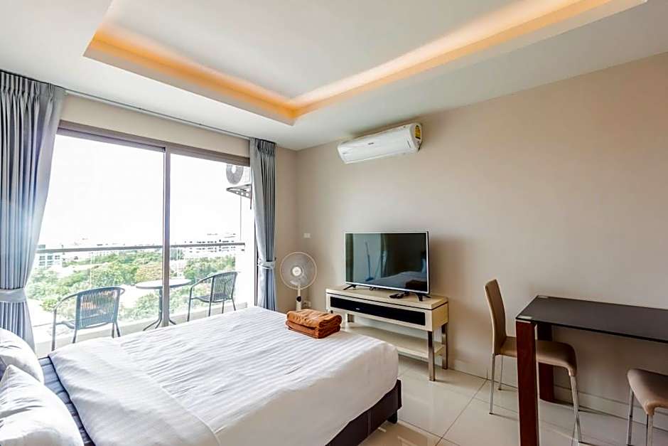 Water Park By Pattaya Sunny Rentals