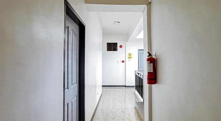 RedDoorz near Gaisano Mall Gensan