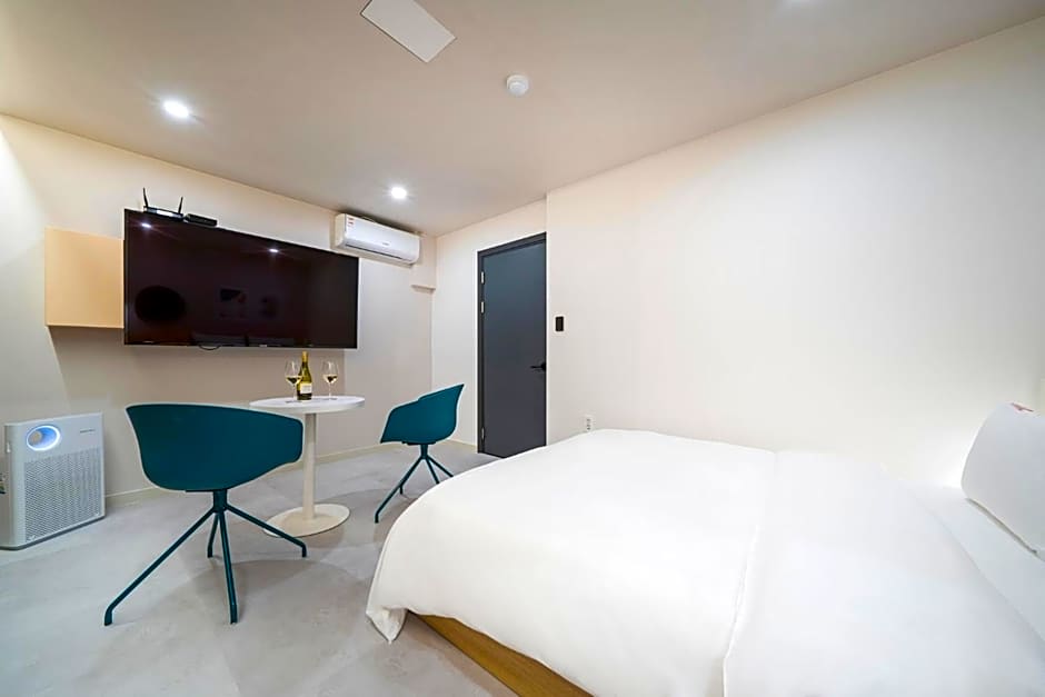 Nomad Aank Hotel Gumi