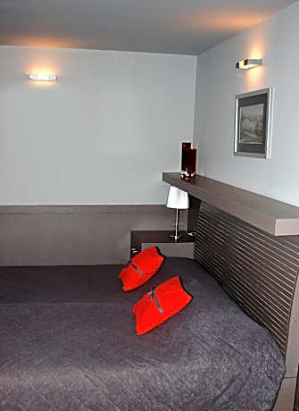 Special Offer - Double Room with River View - Business Package
