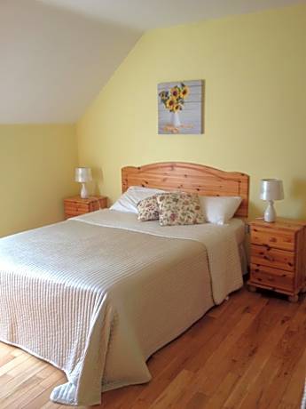 Deluxe Double or Twin Room with Mountain View