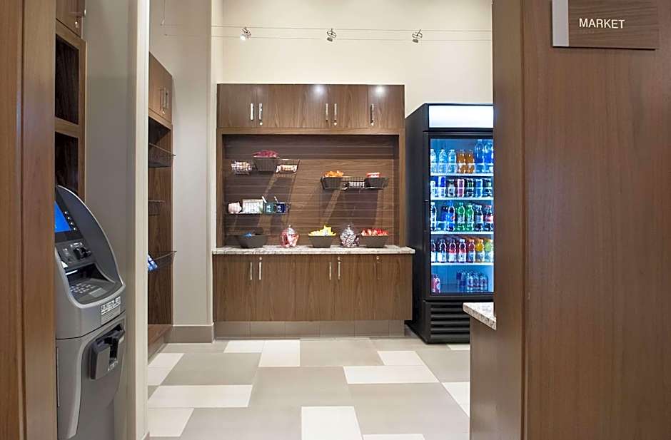 Embassy Suites by Hilton Bloomington / Minneapolis