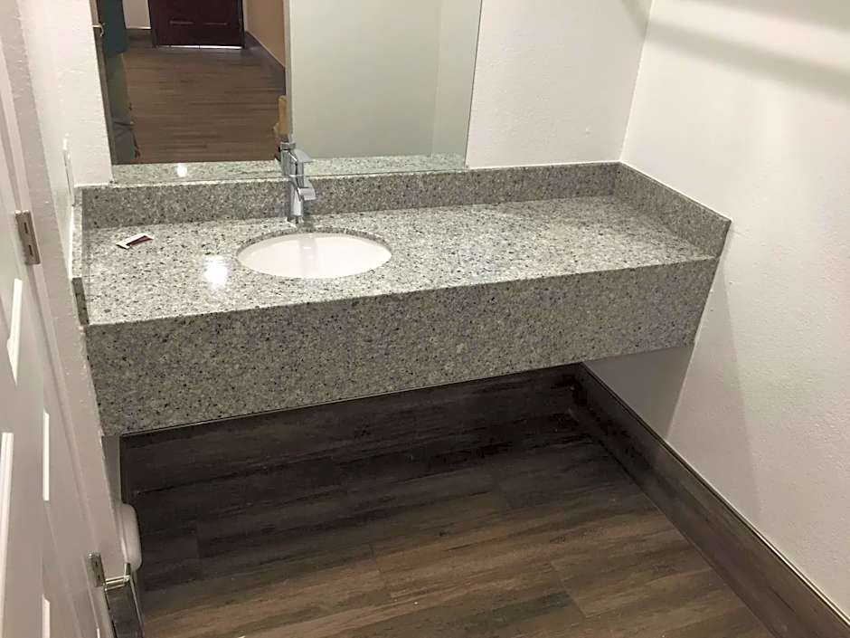 Palm Inn Motel - Montclair