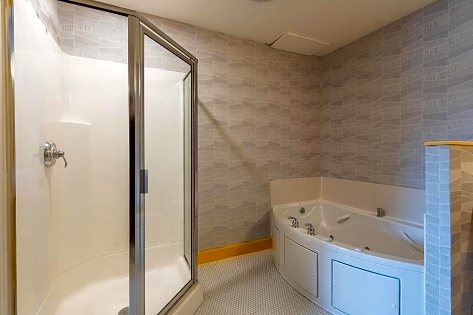 Ogunquit Hotel and Suites
