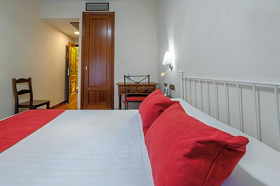 Hotel H28 Camas