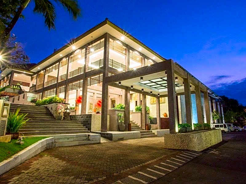 Plagoo Holiday Hotel