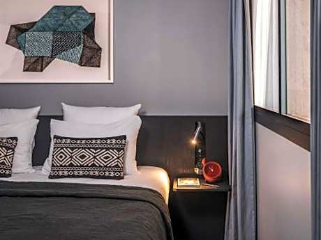 Junior King Suite with Sofa Bed