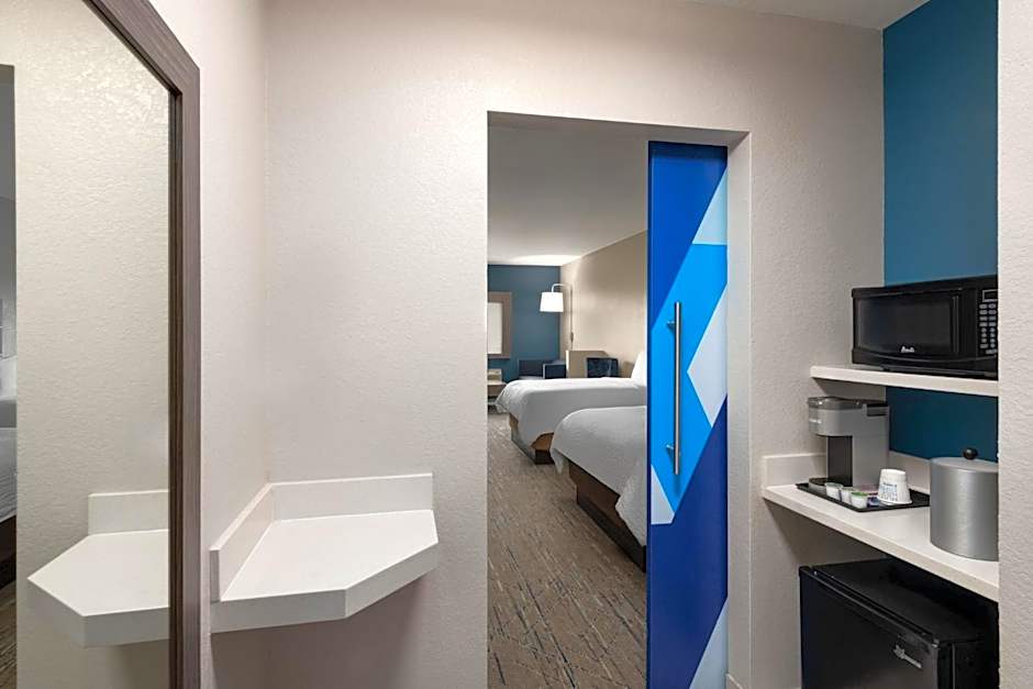 Holiday Inn Express & Suites Boynton Beach West By IHG