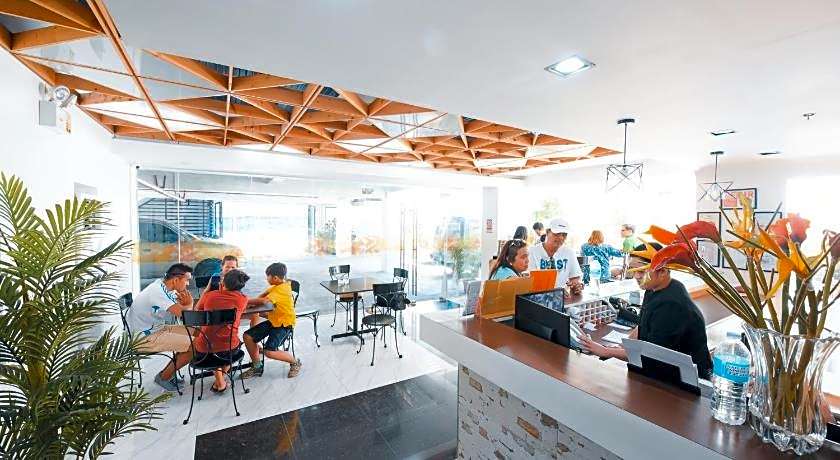 Travelbee Fuente Inn