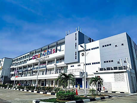 Aman Hills Hotel