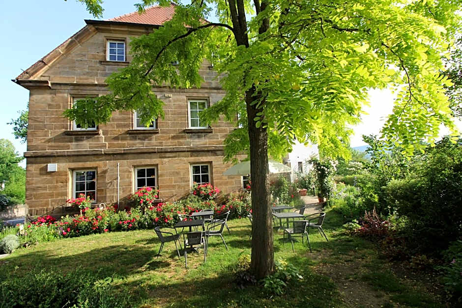 Hotel-Gasthof Opel Bed & Breakfast
