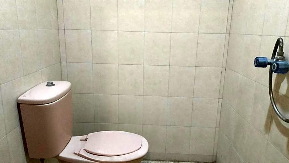 RedDoorz at Jalan Sam Ratulangi Manado