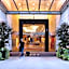Auberge Vancouver Hotel