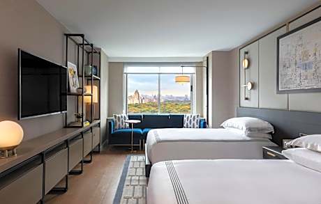 Double Room with Two Double Beds and Park View - High Floor