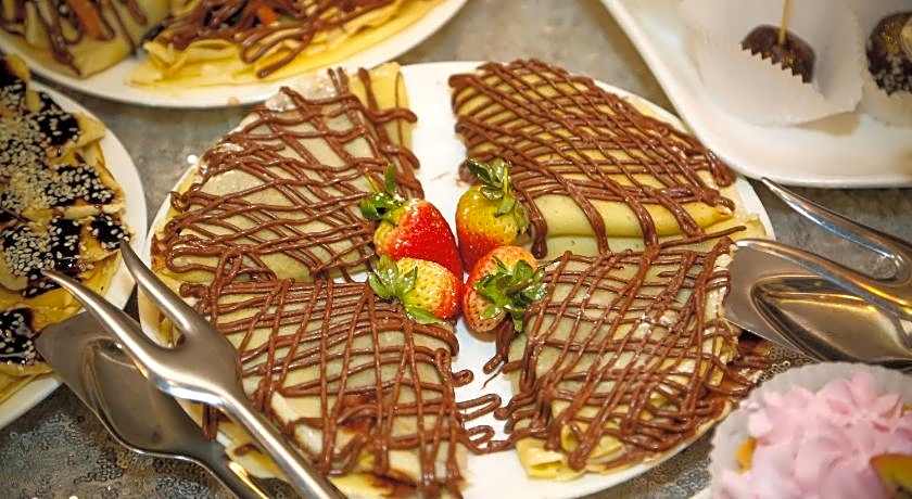 Hotel King David The Builder