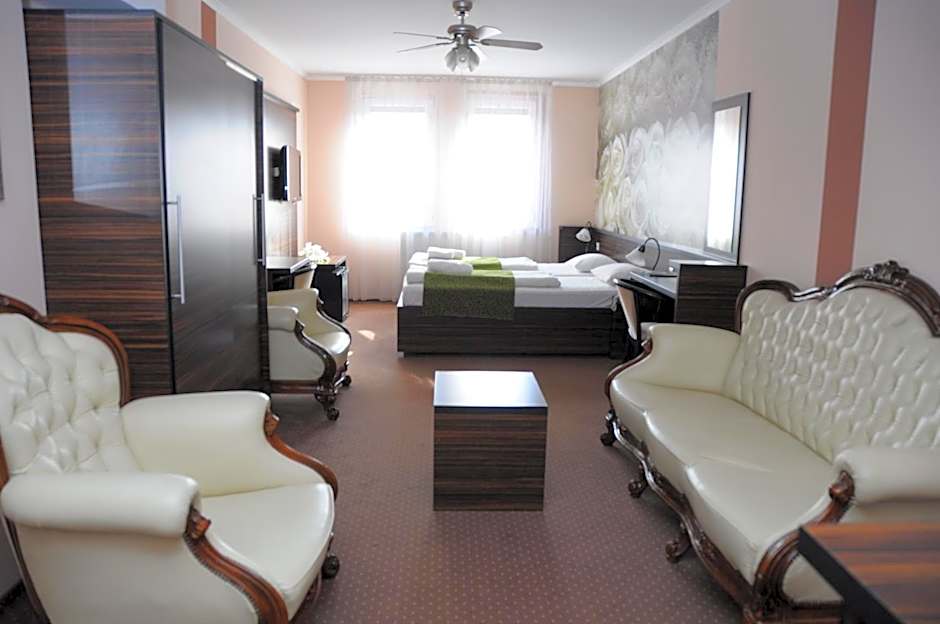 Green Hotel Budapest