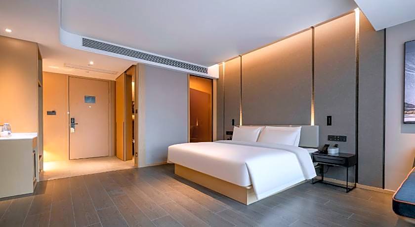 Atour Hotel (Jiangyin Binjiang Middle Road Sports Center)