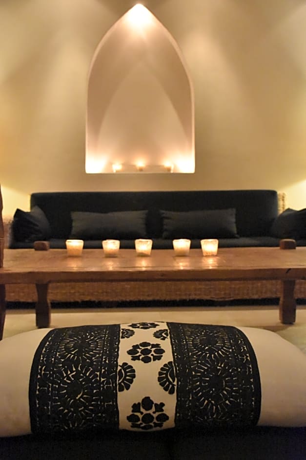 Jashita Hotel