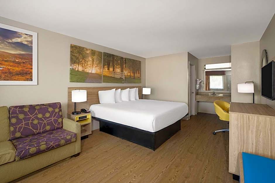 Days Inn by Wyndham Anderson