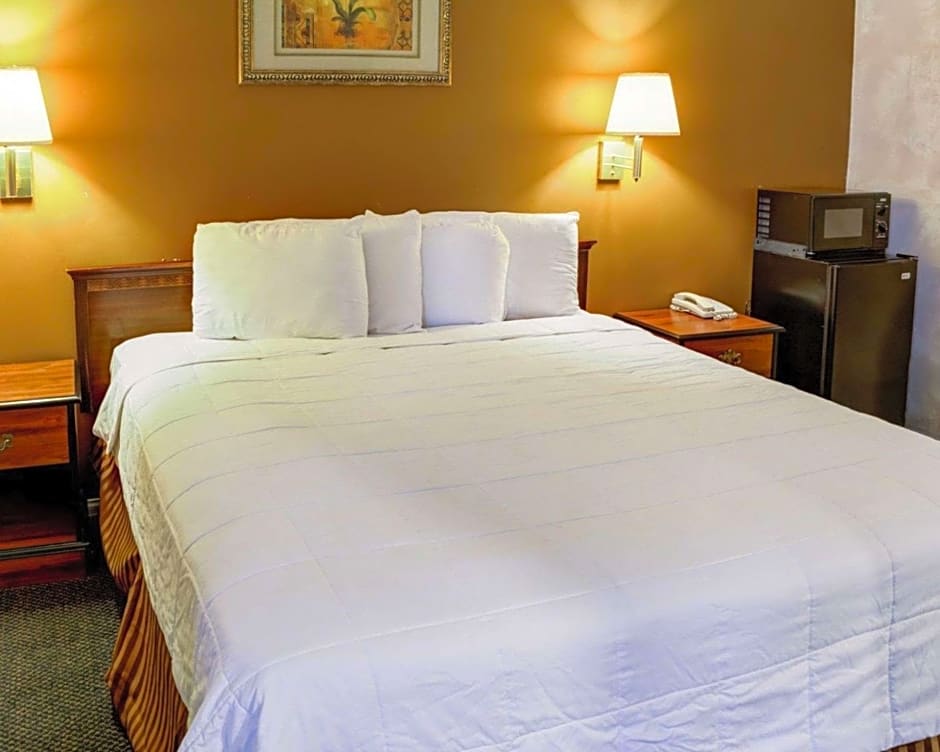 Rodeway Inn near Venice Beach