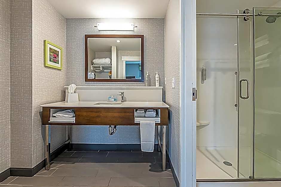 Hampton Inn & Suites Howell