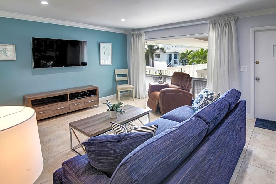 May-Dee Suites in Florida