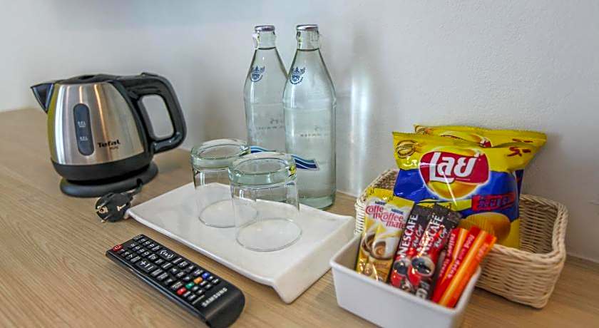 Ocean and Ole Patong