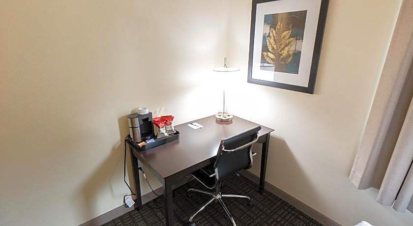 Cobblestone Inn and Suites Sheldon