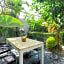 Margarita Surf Hostel Canggu