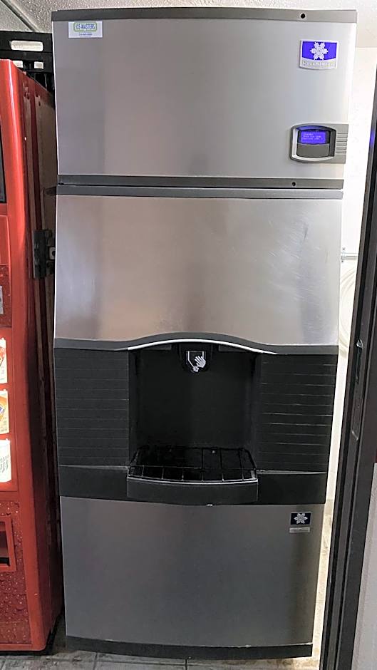 Newton Inn In Newton, KS