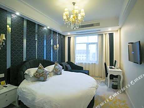 Chuangejia Junyi Hotel (Shaoxing Lu Xun's Former Residence City Plaza)