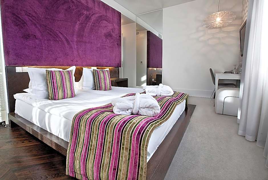 Platinum Palace Residence Boutique Hotel