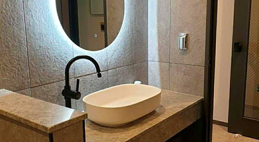 Sokcho Business Hotel CAMEL