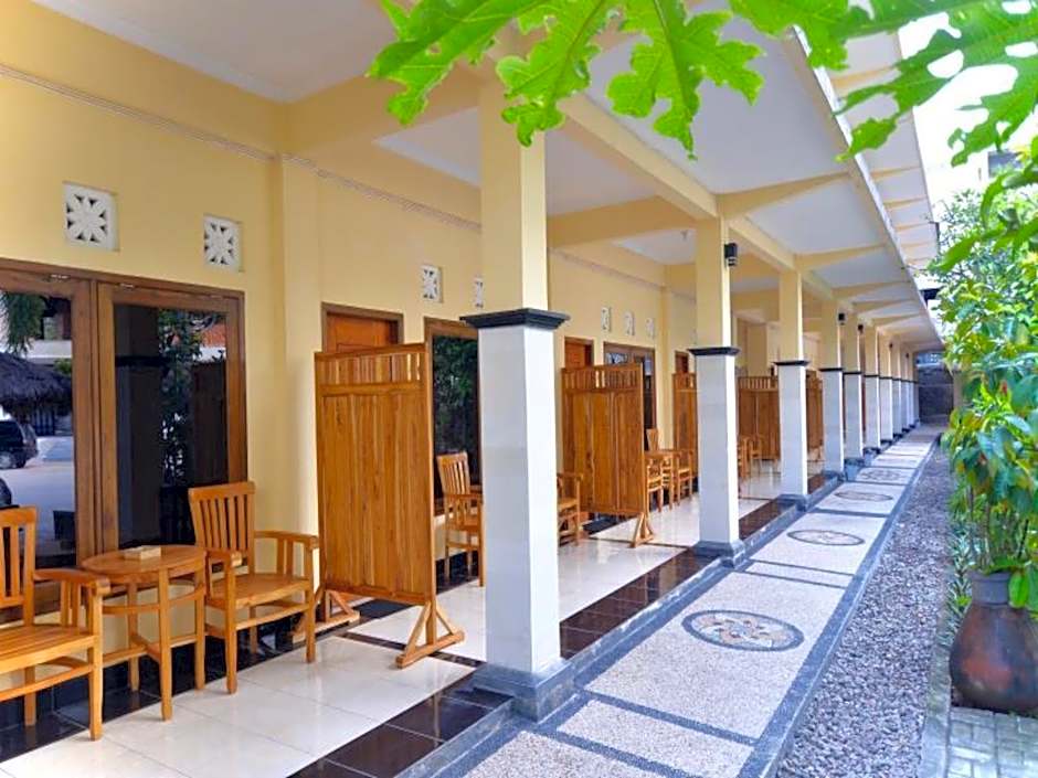 Central Inn Senggigi