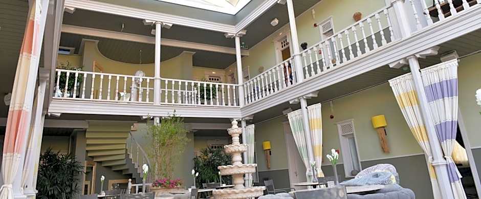 Marge Hotel