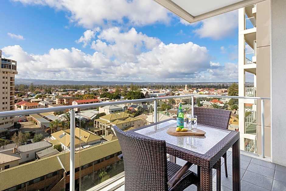 Oaks Glenelg Liberty Suites