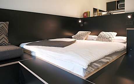 Deluxe Double Studio