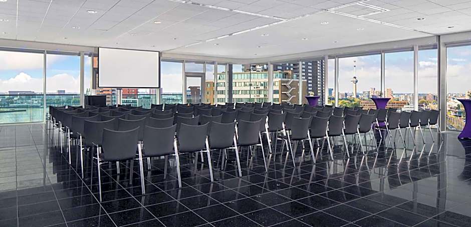 DoubleTree by Hilton Rotterdam Centre