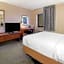 La Quinta Inn & Suites by Wyndham Detroit Southgate