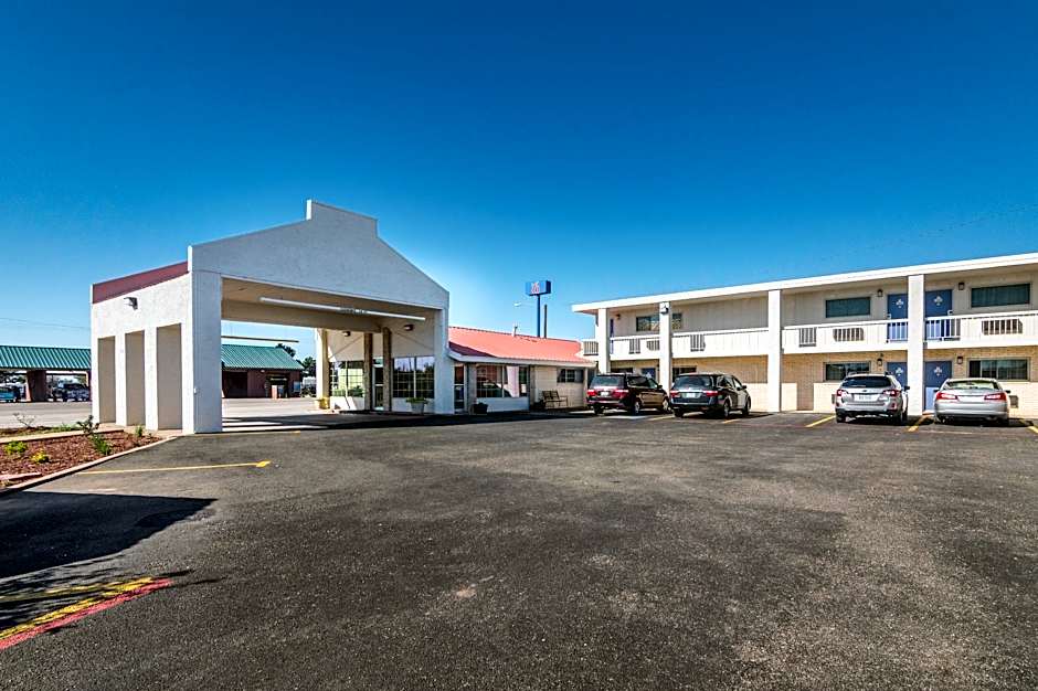 Motel 6-Childress, TX
