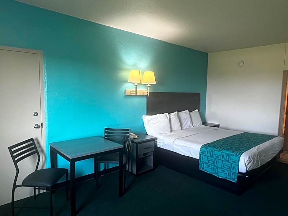 Howard Johnson by Wyndham Galveston