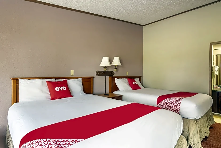 OYO Hotel Daleville AL Hwy 84